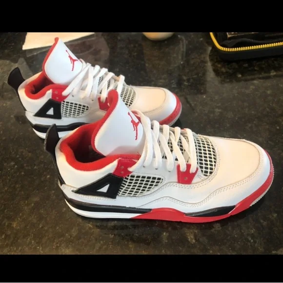 Jordan 4 Retro Fire Red - Youth Size 3 - Picture 5 of 9